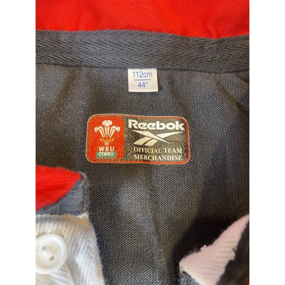 Vintage Wales Rugby Jersey Short Sleeve Reebok Official Team Size‎ 44 Richards - Picture 5 of 10